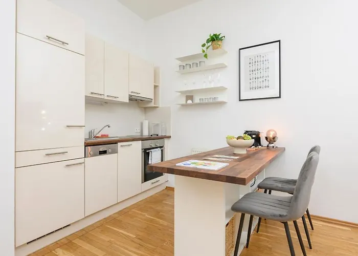 Quiet & Comfortable In Apartmán
